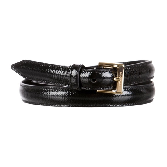 Burberry patent leather waist belt with gold-tone